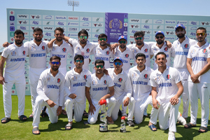 The Victorious AfghanAbdalyan Side Pose with the Trophy