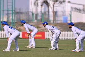 The Wicket Keeper and the Slips are in readiness for the delivery