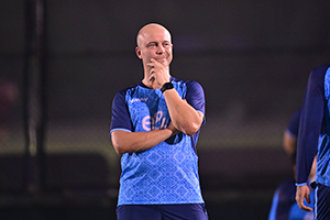 Head Coach Jonathon Trott Supervises on the Practice Session