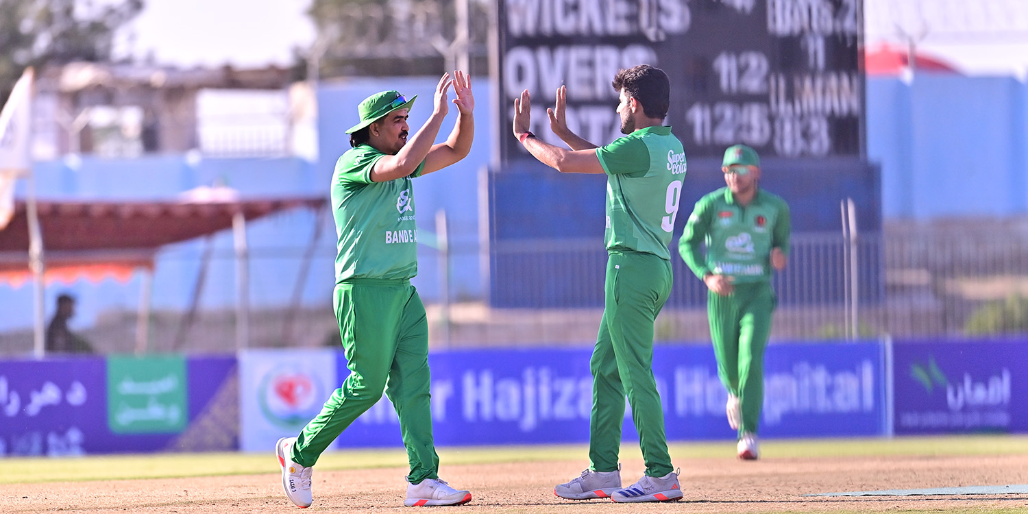 Mis-e-Ainak in the Finals, Band-e-Amir Finish on a High